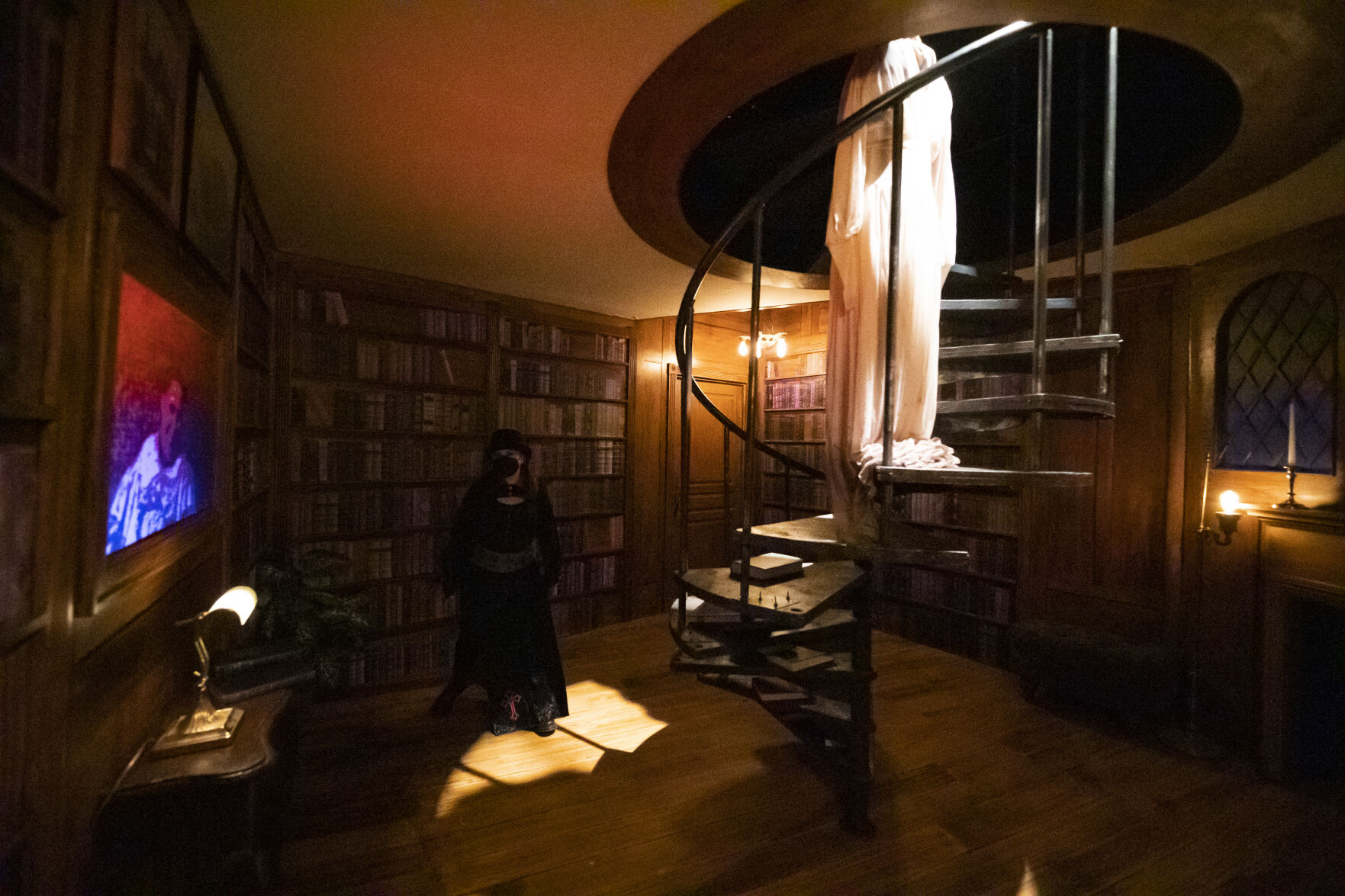 delap_hauntedhouse_5